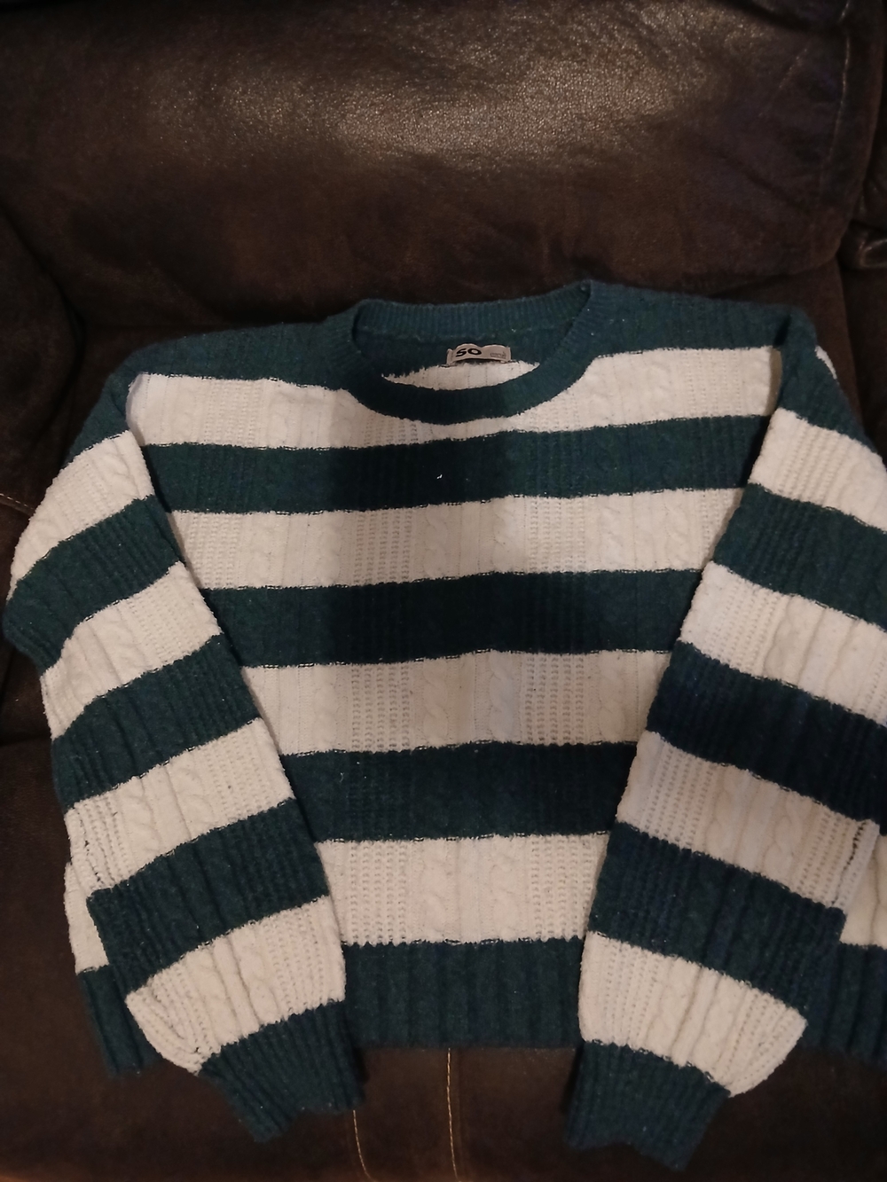 SO Men's Green and White Striped Crewneck Sweater
